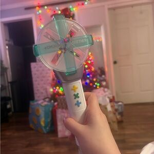 Tomorrow X Together official light stick V1